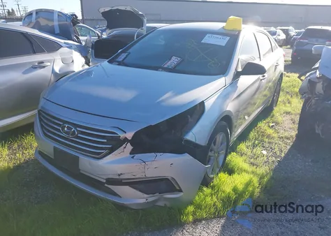 2015 Hyundai Sonata Se из США, поврежденный, VIN 5NPE24AF9FH163624